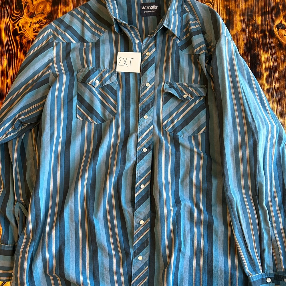 Wrangler Blue and Gray Striped pearl snap
